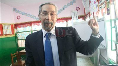 خبير اقتصادي: اللي قاطع ما ينتقدش (فيديو)