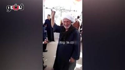 مسن يرقص على أنغام «تسلم الأيادي» أمام لجنة انتخابية بعين شمس