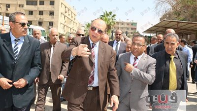 محافظ القاهرة يتفقد هناجر تخزين القمح بالسلام قبل موسم التوريد