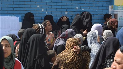 أغنية جديدة لـ«السيسي» من تأليف سيدات مطروح (فيديو وصور)