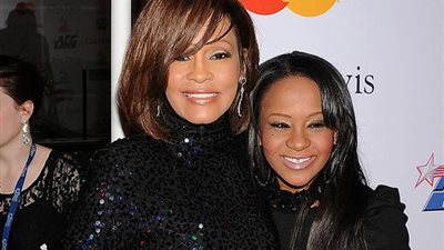 ابنة «ويتني هيوستن» تعاني تلفًا في المخ