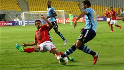 الوداد يبحث عن التعادل مع الأهلي بعد 60 دقيقة