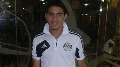 سموحة يجتمع بـ«ياسر إبراهيم» للتحقق من توقيعه لإنبي