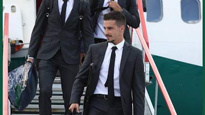 منتخب أستراليا يصل روسيا للمشاركة في المونديال (صور)