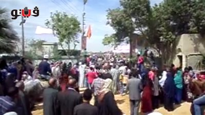 مواطنون يستقبلون محافظ الفيوم بالرقص بالخيول والزغاريد (فيديو)