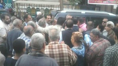 أهالي أوسيم يستقبلون محافظ الجيزة بالزغاريد وهتافات «تحيا مصر» (صور)