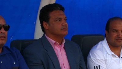 إيهاب جلال يصحح أخطاء لاعبي الفريق في ودية الشمس