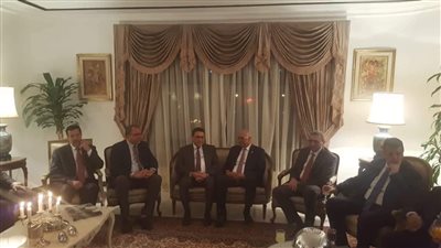 عبد العال للمصريين بالكويت: الدولة تهتم بالتواصل البناء مع أبنائها