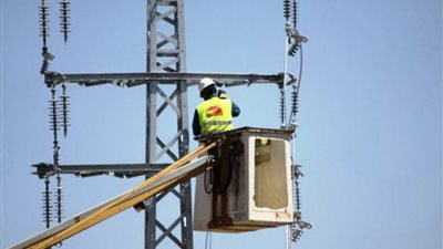 كهرباء إسرائيل تهدد بقطع الإمدادات عن مناطق فلسطينية