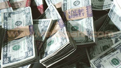 الدولار يسجل 888 قرشا في مستهل تعاملات اليوم
