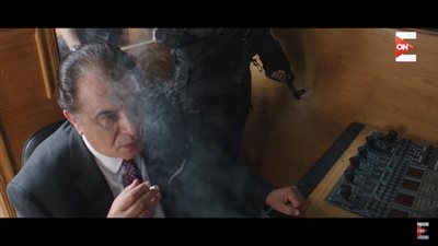 بالفيديو.. رياض الخولي يتورط مع مافيا الآثار في «وضع أمني»