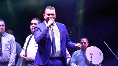 محمود الليثي يحيي حفل كرنفال بورتو كايرو مول (صور)