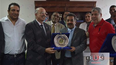 بالصور.. الترسانة يكرم أبو فريخة وأحمد شوبير