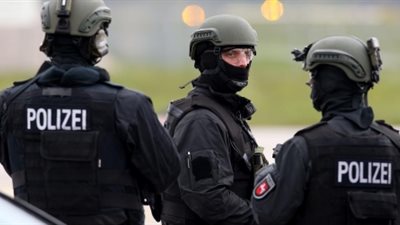 الشرطة الألمانية تلقي القبض على رجل مطلوب للعدالة لسبب غير متوقع