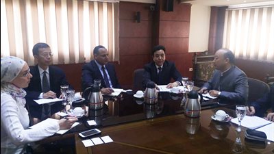 «البحث العلمي» تبحث إنشاء مكتب مصري صيني لنقل التكنولوجيا