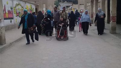 ذوي الإعاقة وكبار السن يتصدرون المشهد الانتخابي في المرج ( صور )