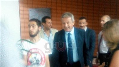 وزير الرياضة يصل النادي الأهلي لدعم الفريق قبل لقاء الوداد
