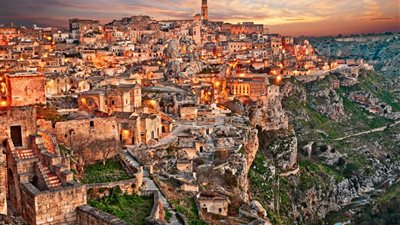 بالصور.. 8 مدن ساحرة للاحتفال برأس السنة الجديدة