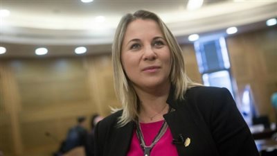 عضوة بالكنيست للسفير المصري: «عايزة آكل حرنكش في القاهرة»