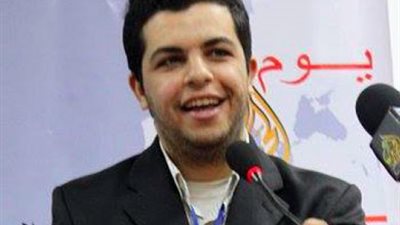 الجزيرة تلغي برامج فلسطين وثورات العرب وتهدي برنامجا لصحفي رابعة