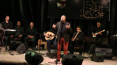 بالصور.. «الحجار» يبدع في حفله الغنائي بساقية الصاوي