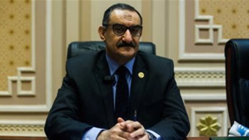 محمد عبد العزيز الغول،