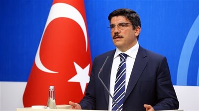 مستشار أردوغان: إسرائيل أسقطت طائرة روسيا لتخريب اتفاق إدلب