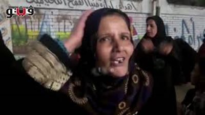 سيدة بالشرقية للسيسي: «بحبك ونفسي أحضنك وأبوسك» (فيديو)