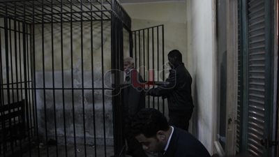 إيداع سائق الأتوبيس المتسبب في مصرع الطفلة «مليكة» قفص الاتهام (صور)