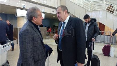 السفير المصري بالجزائر يودِّع بعثة الأهلي قبل العودة للقاهرة