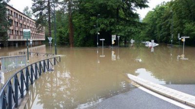 طوارئ في ١٤منطقة بفرنسا بسبب فيضان نهر السين