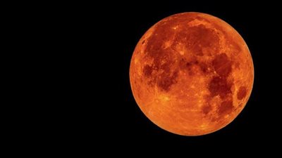 معمل أبحاث الشمس: العلاقة بين خسوف القمر ومصائر الناس «خرافة»