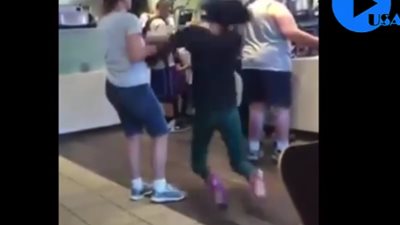 بالفيديو.. «الكعب العالي» يضع الفتيات في مواقف محرجة