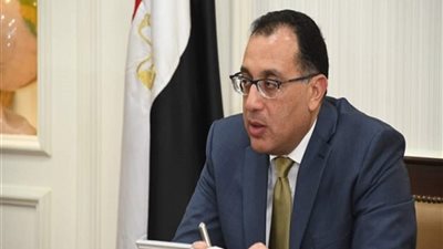 مبادرة حكومية لدعم صناعة سيارات تعمل بمزيج من الكهرباء والوقود