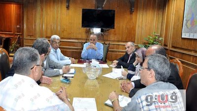 محافظ القليوبية يعقد اجتماعا لإنشاء مبنى الوحدة المحلية للخصوص