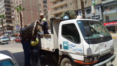 «تجميل الجيزة» ترفع كفاءة النظافة بحي بولاق الدكرور