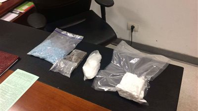 إحباط تهريب نصف كيلو كوكايين وربع حشيش بمطار القاهرة