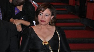 إلهام شاهين تفوز بجائزة أفضل إنتاج عن «يوم للستات» بمهرجان السينما