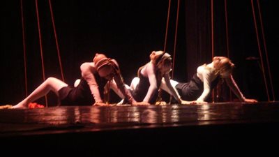 عرض «كلام في سري» بمهرجان القاهرة للمسرح التجريبي