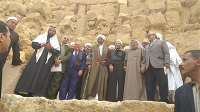 جولة سياحية لوزير الأوقاف وضيوف مؤتمر الشئون الإسلامية بالأهرامات (صور)