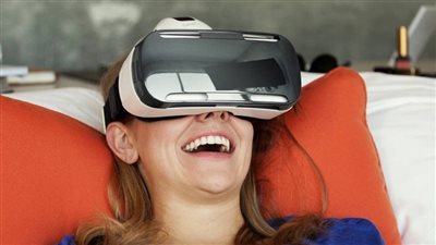 سامسونج تعلن عن نظارة واقع افتراضى مستقلة وكاميرا جير 360