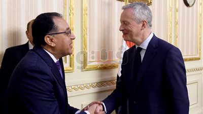 لإقامة مصنع متخصص.. تعاون مصري فرنسي في مجال تصنيع البلازما ومشتقات الدم