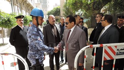 مدير أمن الإسكندرية يتفقد الارتكازات الأمنية والأكمنة