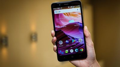 «زد تي إي» تطلق هاتفهًا الذكي الجديد «بليد زد ماكس»