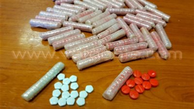 القبض على 3 مصريين في الكويت لاتهامهم بحيازة ترامادول