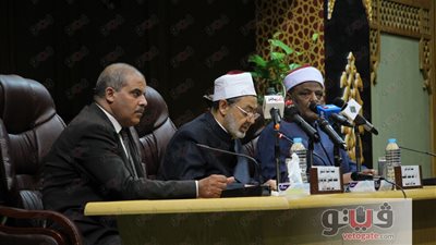 بدء حفل تكريم أوائل جامعة الأزهر بحضور «الطيب»