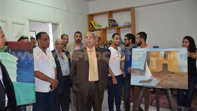 بالفيديو.. محافظ الإسماعيلية يزور مركز الفنون ويعد بتطويره