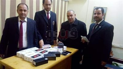 إحباط تهريب هواتف بـ 400 ألف جنيه بحوزة راكب بمطار القاهرة