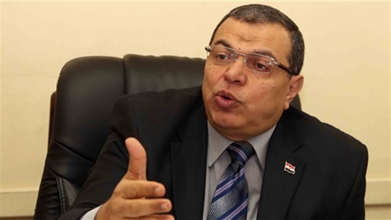 وزير القوى العاملة،
