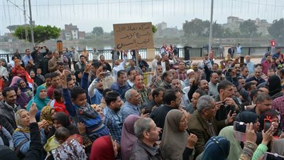 مسيرة لعمال «الغزل والنسيج» للحشد للانتخابات الرئاسة في دمياط (صور)
